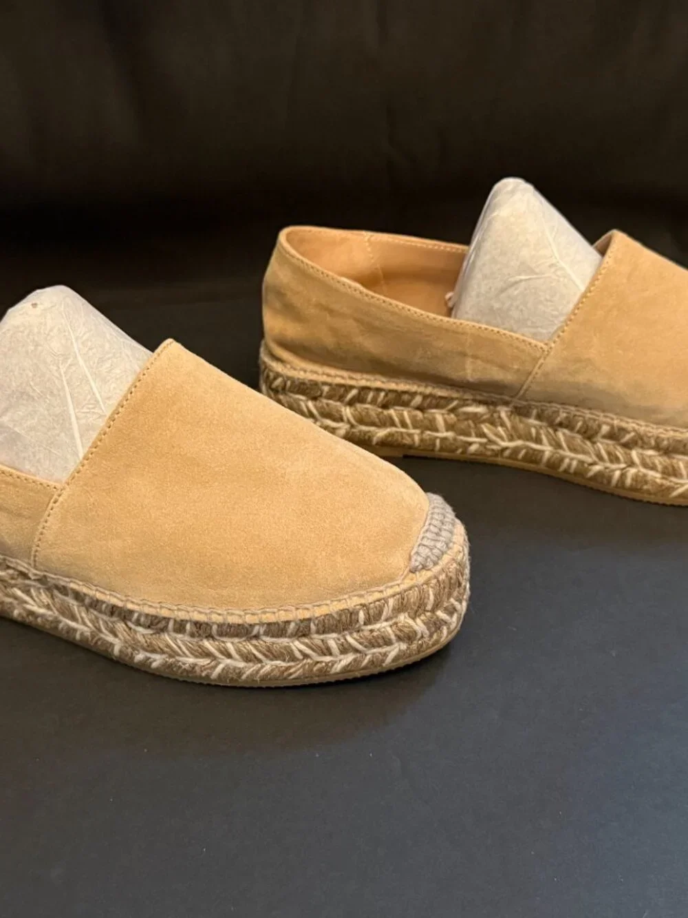 Gaimo Cream Suede Espadrille Wedges (EU 39)